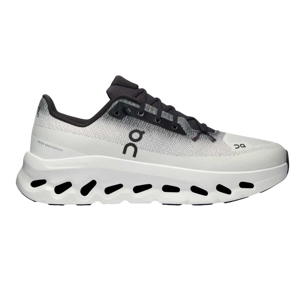 On Running Women's Cloudtilt Black/Ivory