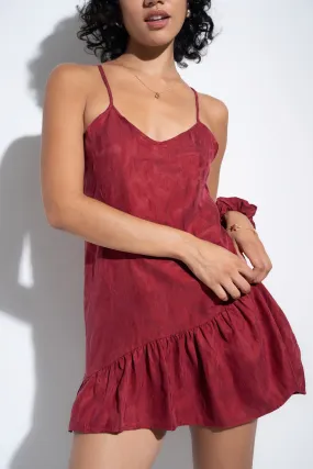 Ruffle Slip - Bloodred