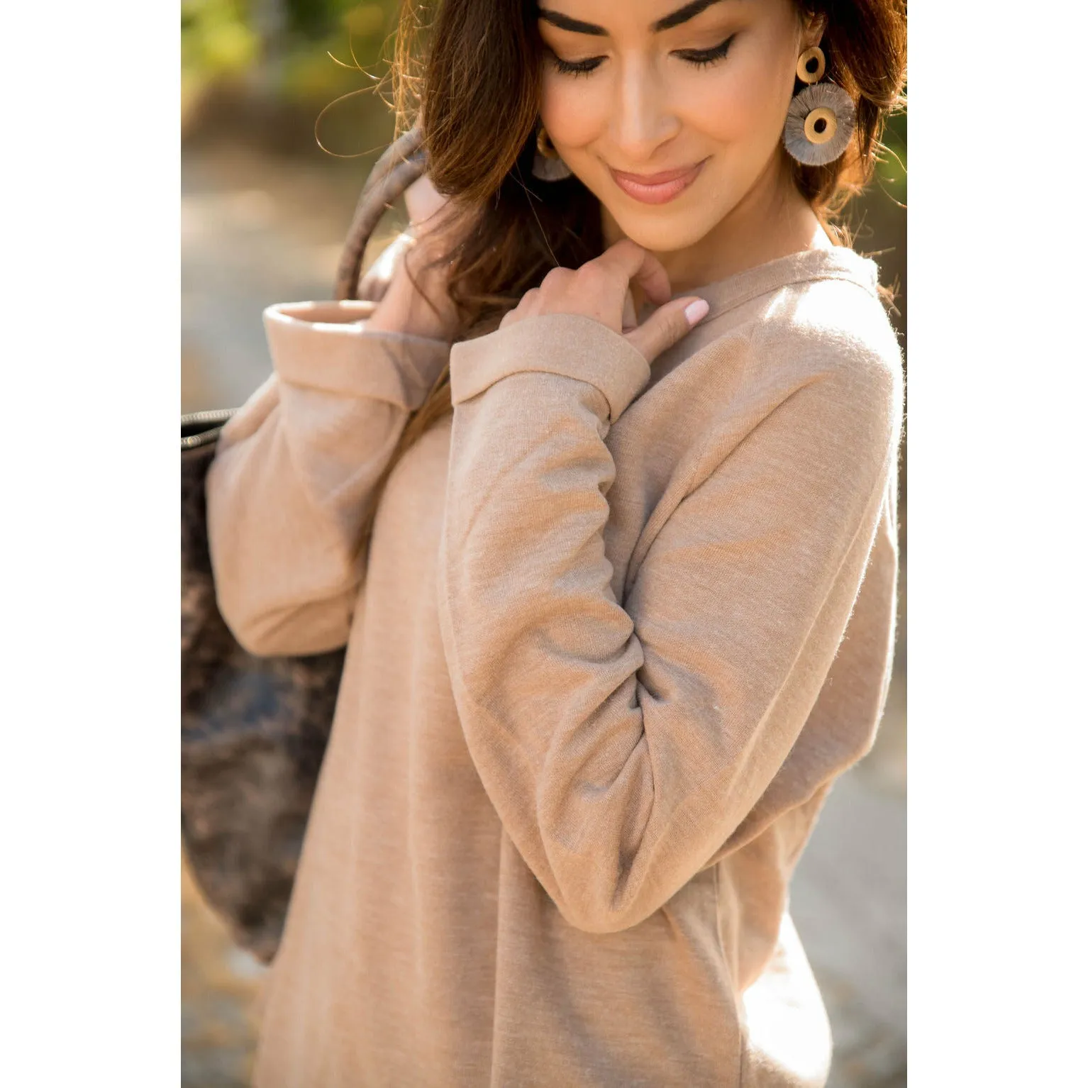 V Cuffed Sleeve Sweatshirt