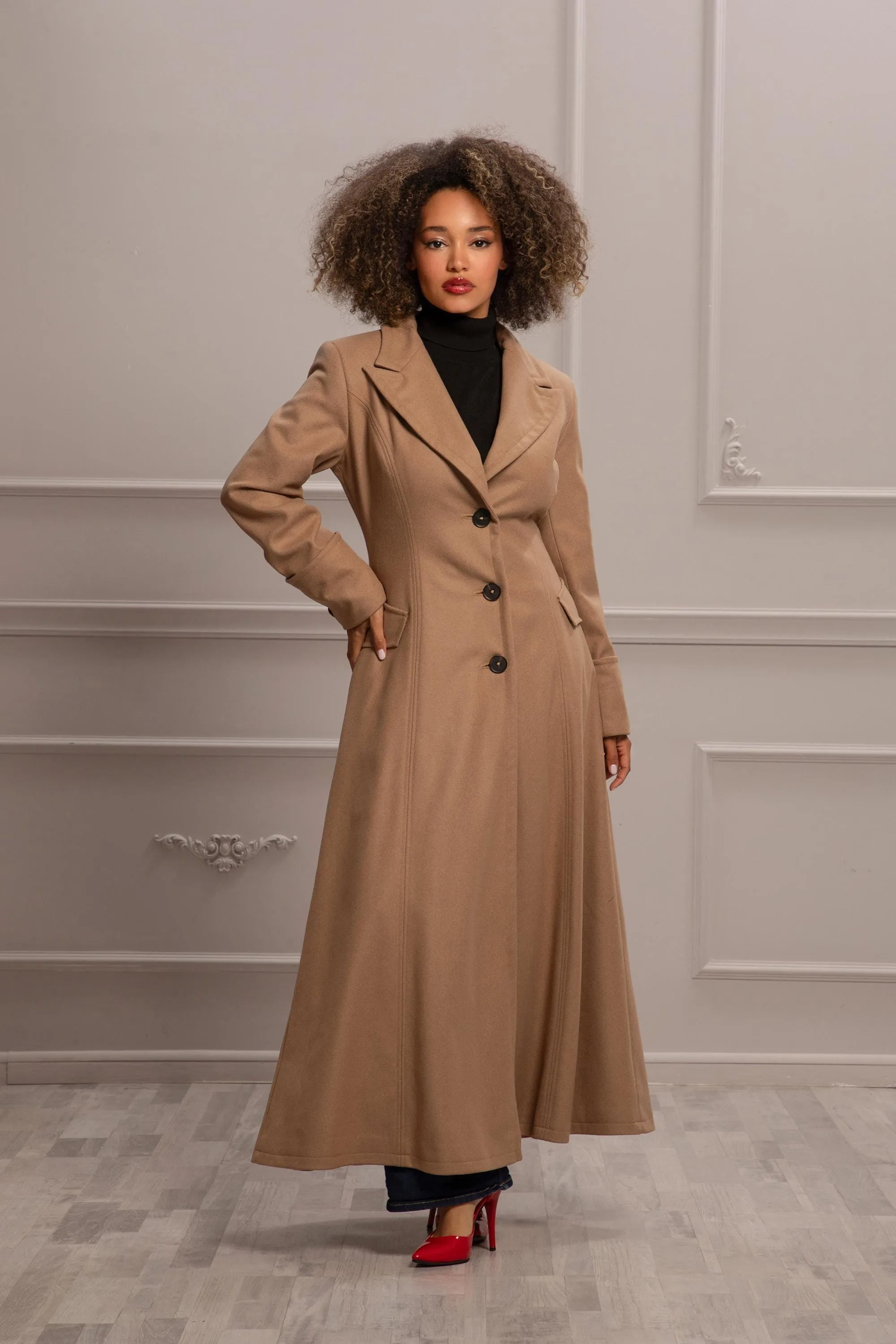 WALKING MAXI COAT