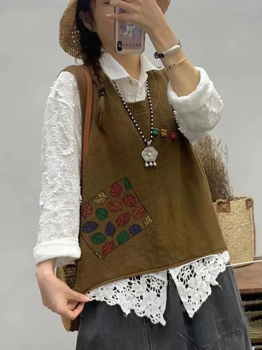 Women Leaf Print Knitted Vest